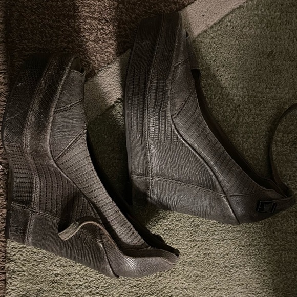 Clogs - Picture 4 of 4